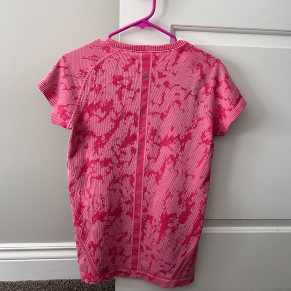 Lululemon Swiftly Tech Short Sleeve Crew Heathered Bon Bon Size 10 - Picture 2 of 10